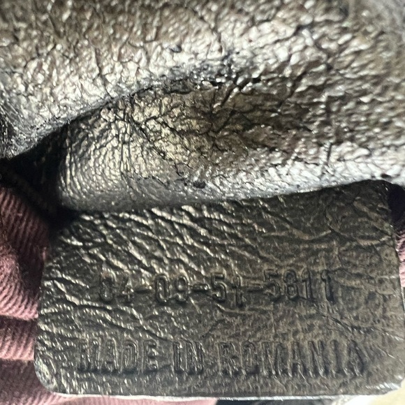 Platinum Chloe Eclipse Tote - Picture 9 of 11